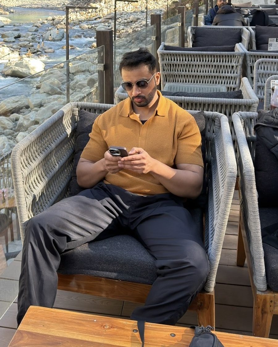 Mannan — founder of Finastic, trading gold by the river in Himachal